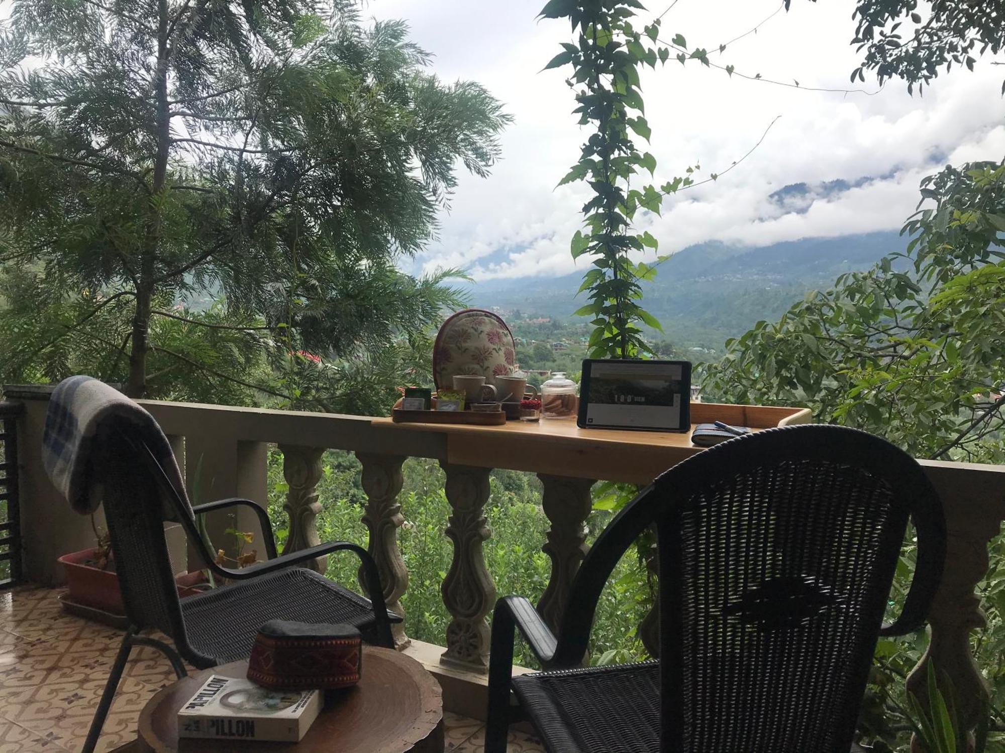 Autumnred Lodge Manali (Himachal Pradesh)