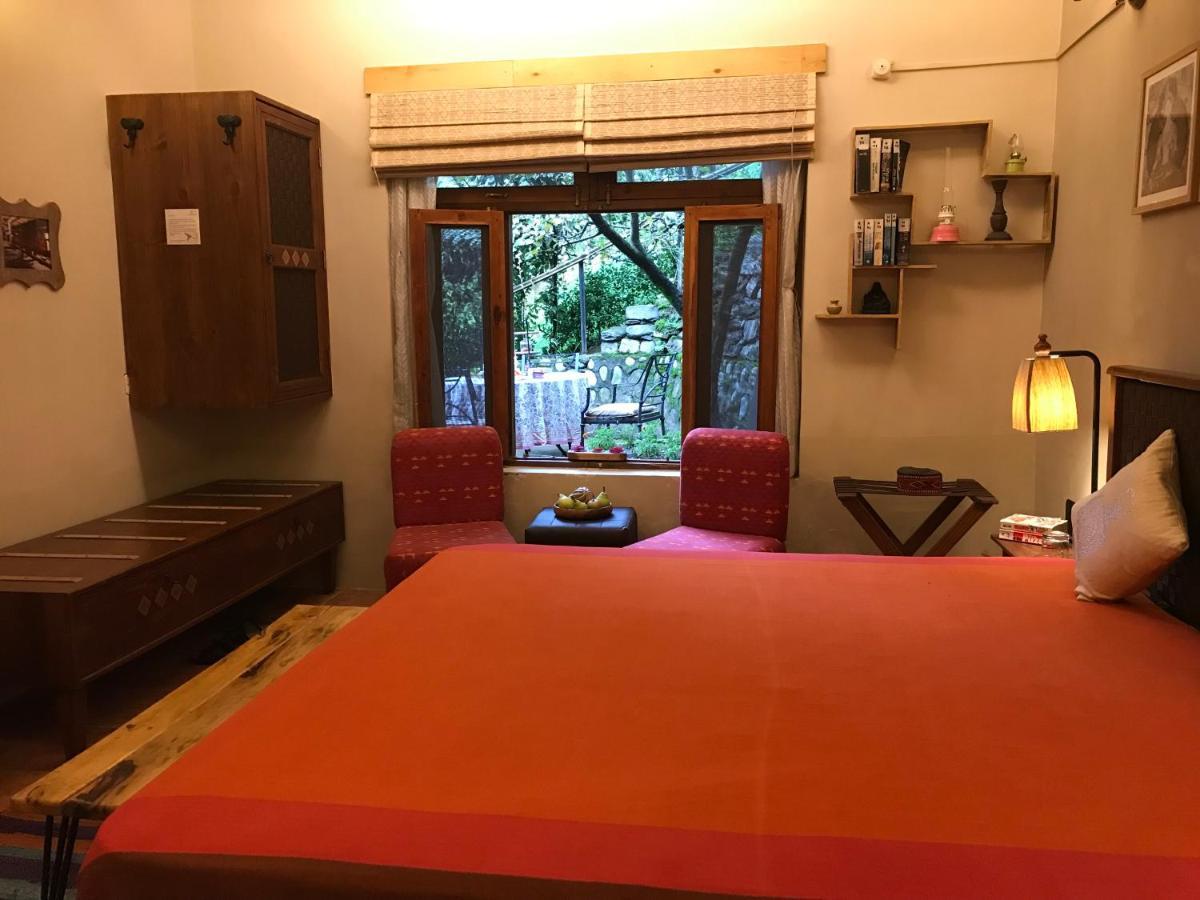 Autumnred Lodge