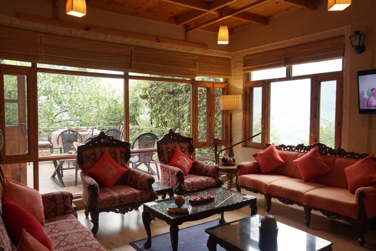 Autumnred Lodge