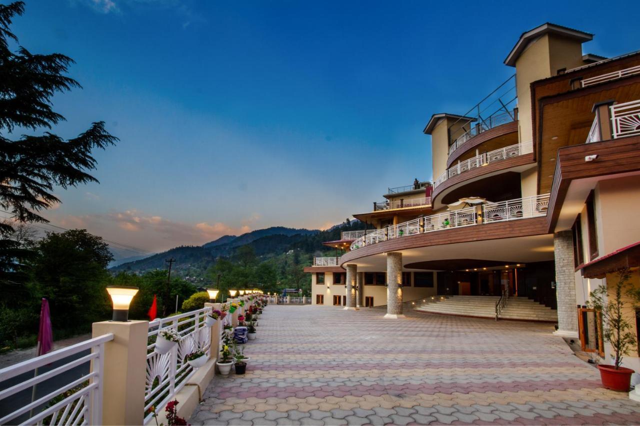 Anand Vardhan Manali (Himachal Pradesh)