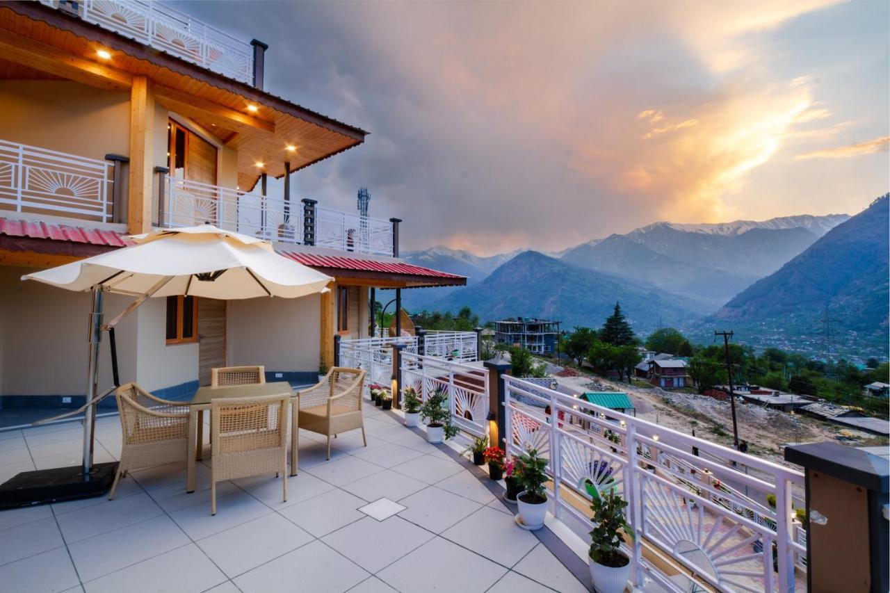 Hotel Anand Vardhan Manali (Himachal Pradesh)