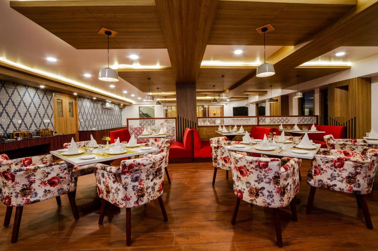 Hotel Anand Vardhan Manali (Himachal Pradesh)