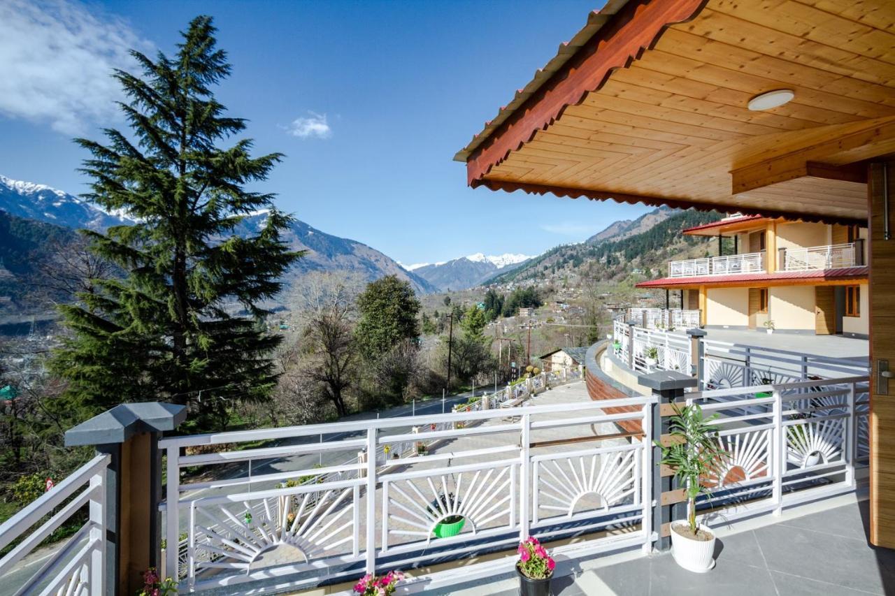 Anand Vardhan Hotel Manali (Himachal Pradesh)