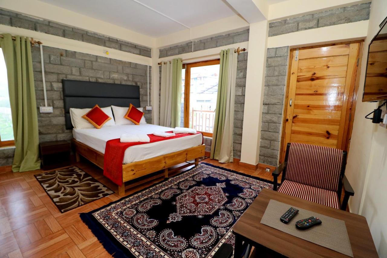 Zaara Resort- Hidden In *