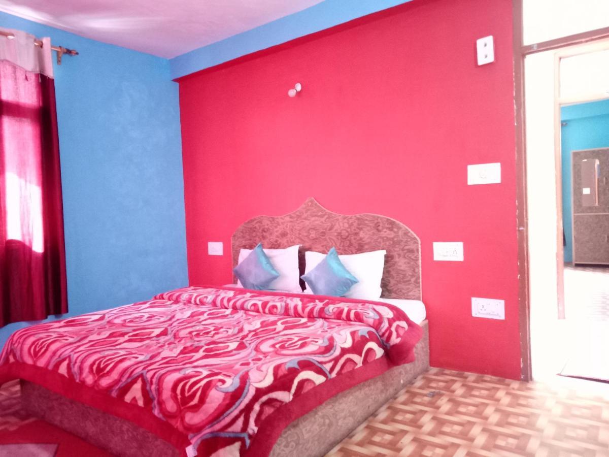 Non Stop Cafe & Guest house *