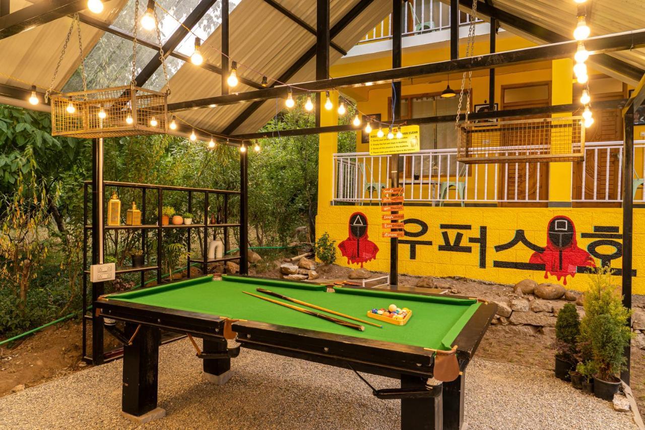 Whoopers Hotel Manali (Himachal Pradesh)