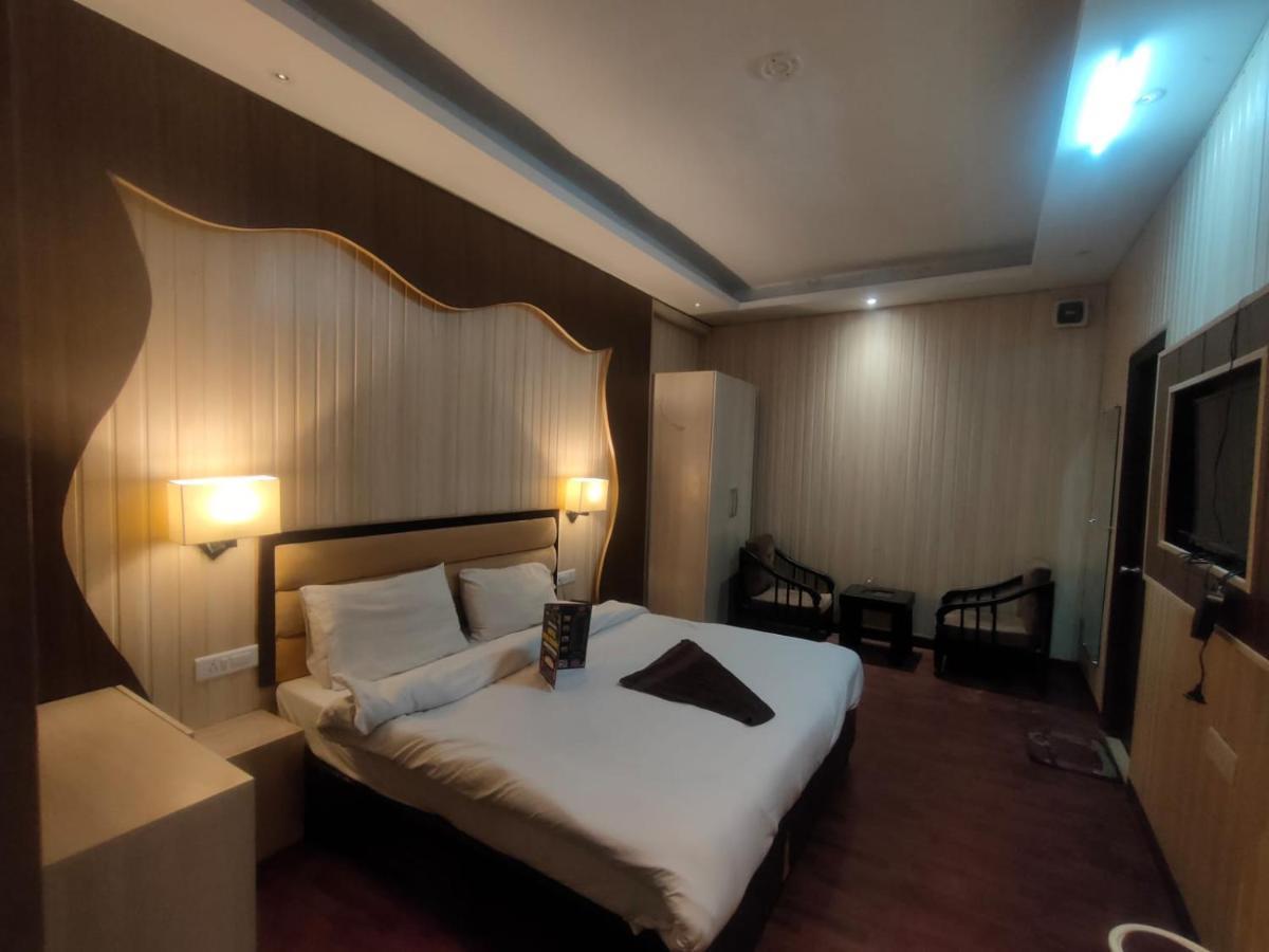 Royal - In Center Hotel Manali (Himachal Pradesh)