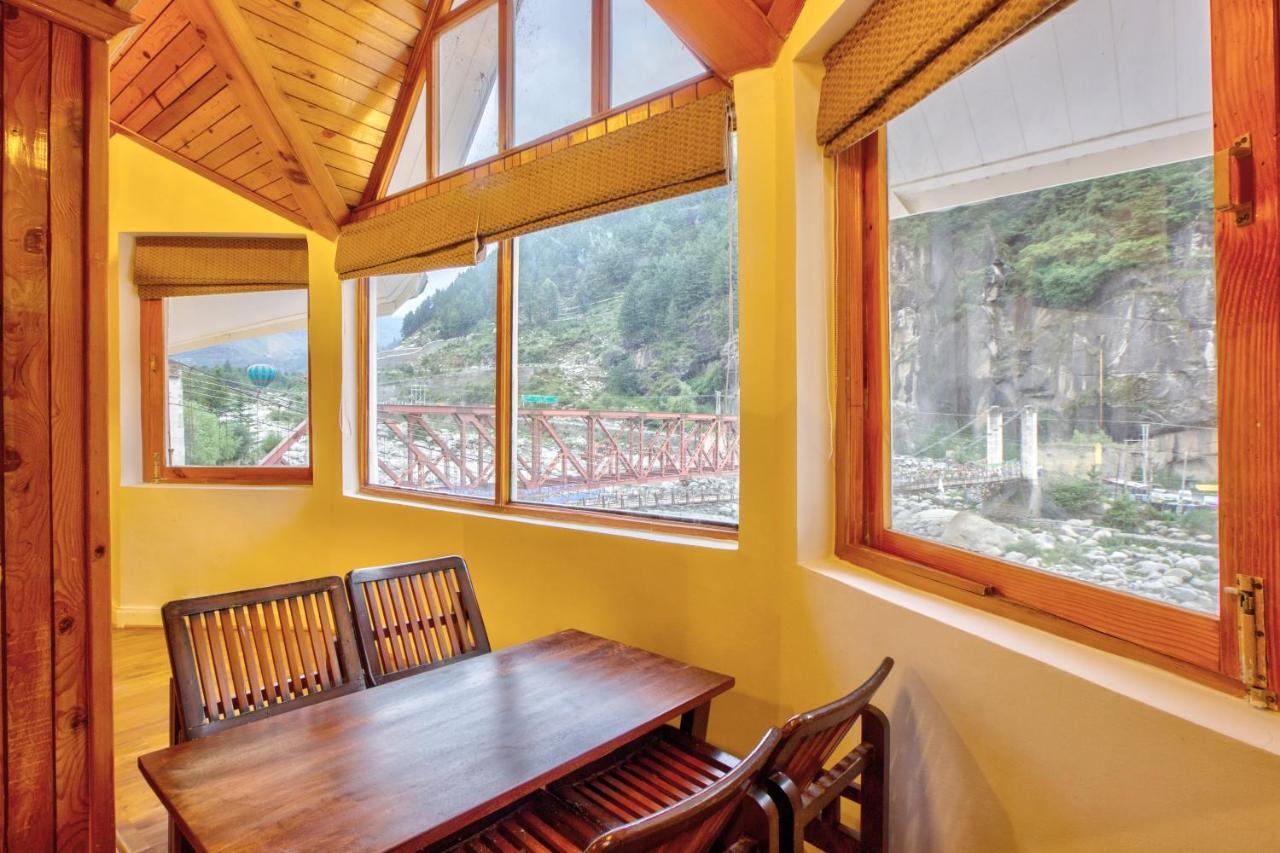 Paradise-the Whitehouse Cafe Hotel Manali (Himachal Pradesh)