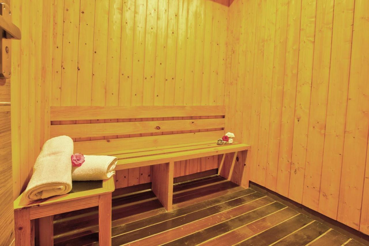 Anand Vardhan Hotel Manali (Himachal Pradesh)