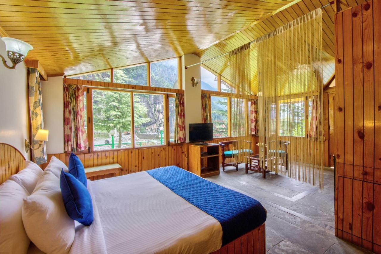 Paradise-the Whitehouse Cafe Hotel Manali (Himachal Pradesh)