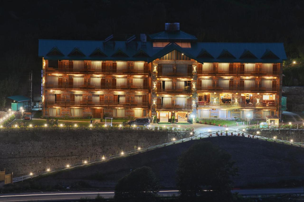 Hotel Shirar And 3*
