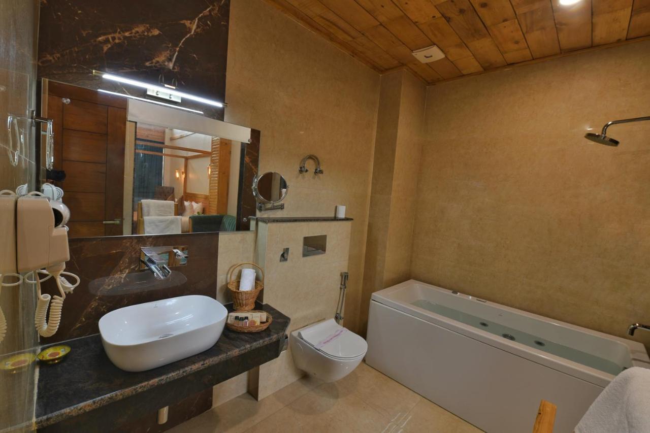 Shirar And 3* Manali (Himachal Pradesh)