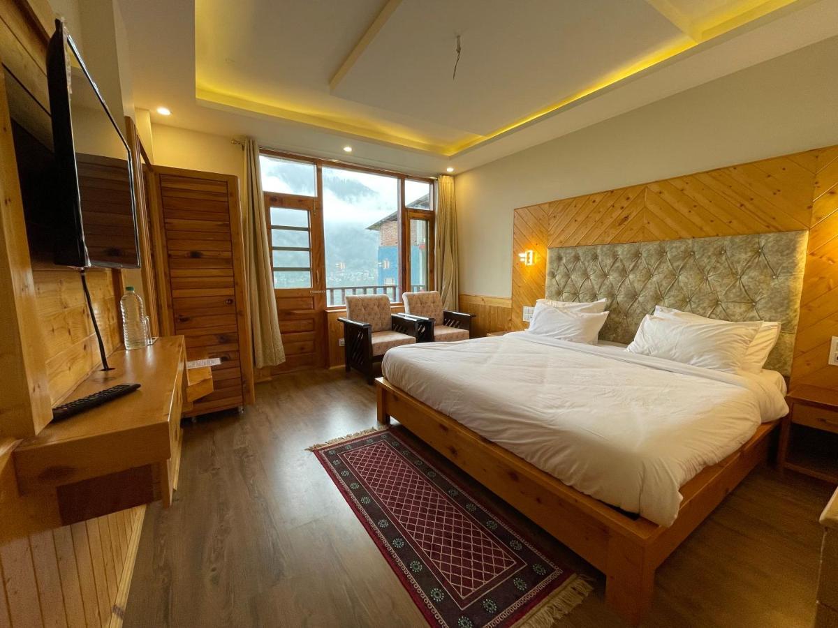 Monkwood House 4*