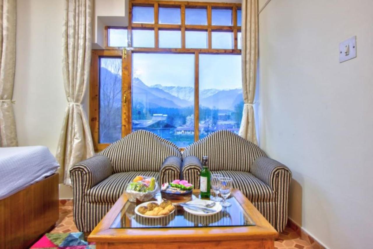 Hotel White Mountain *