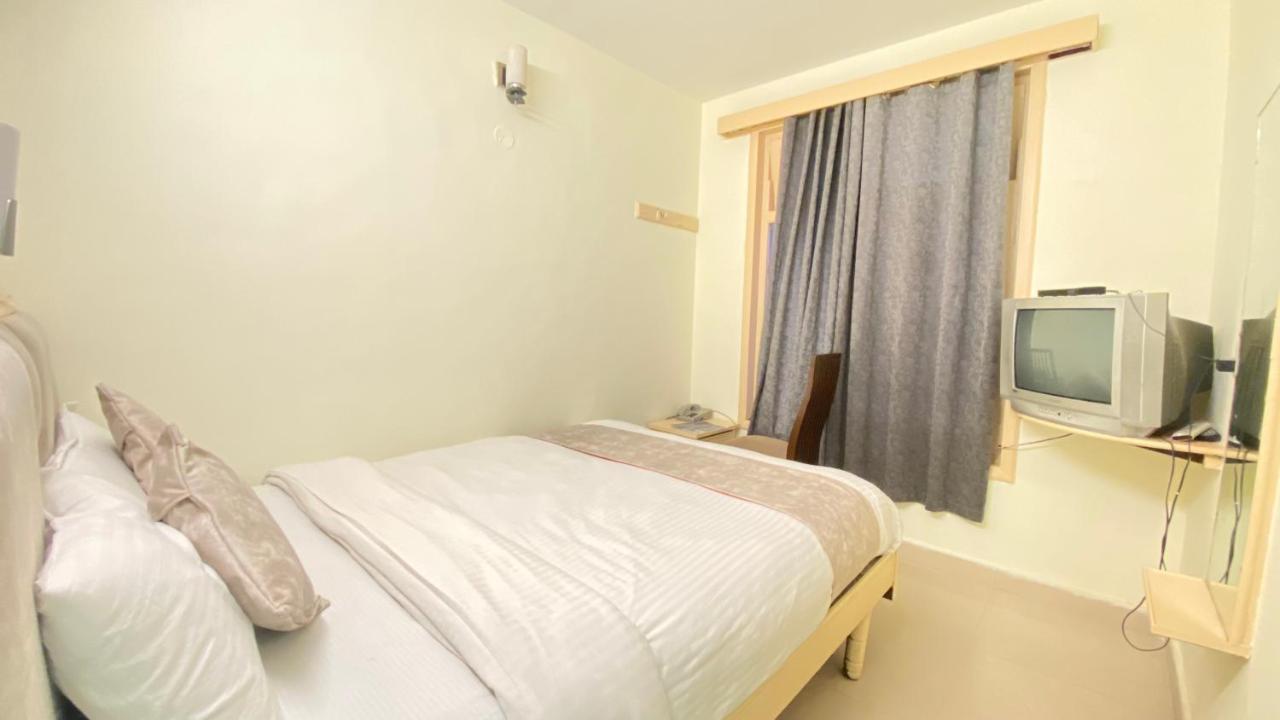 Meadows Hotel