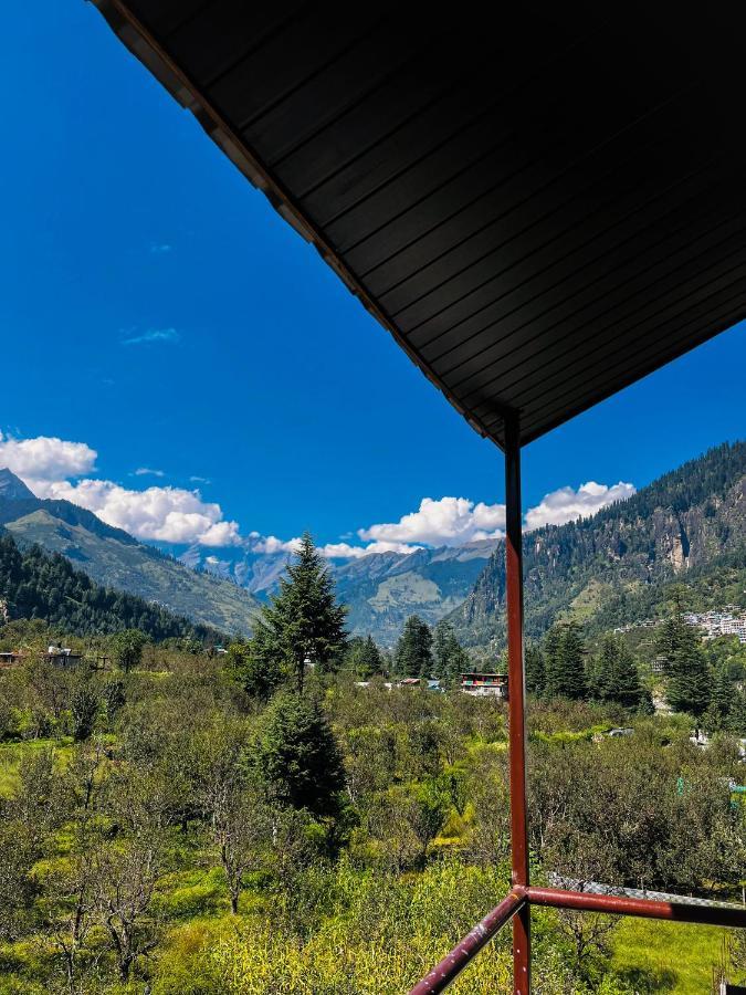 Apple Flower With Balcony And Mountain View *