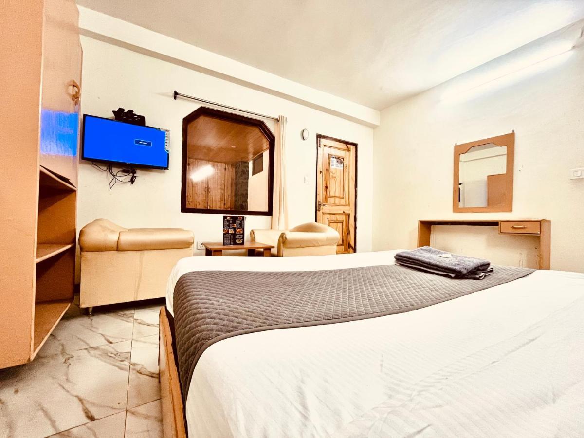 Apartment Hadimba Hill View - In Center Manali (Himachal Pradesh)