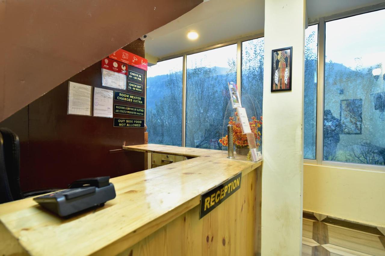 Oyo 14393 Akash Hills Hotel