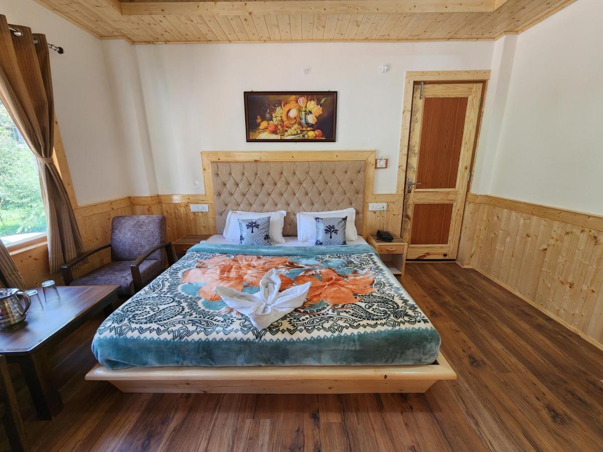 Hotel Luxury Planet 4*