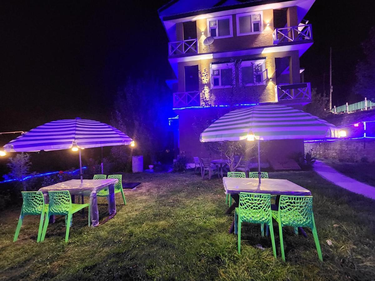 Luxury Planet Hotel 4*
