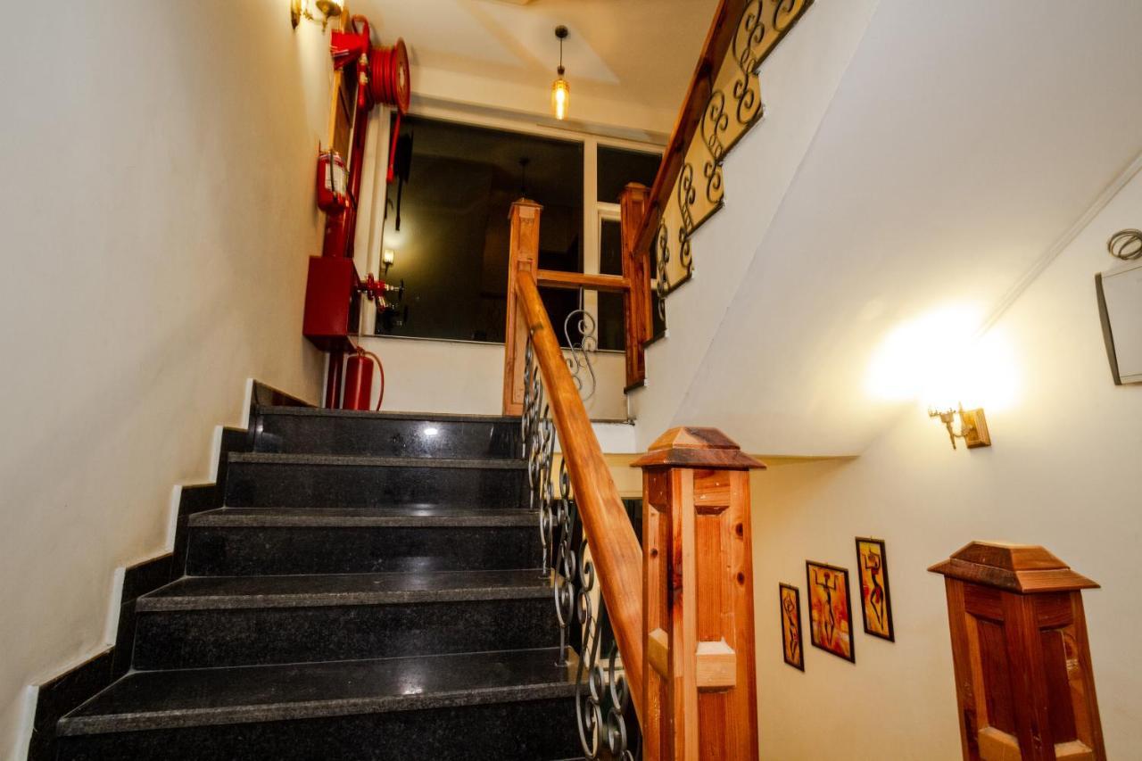 Tripli Stone House