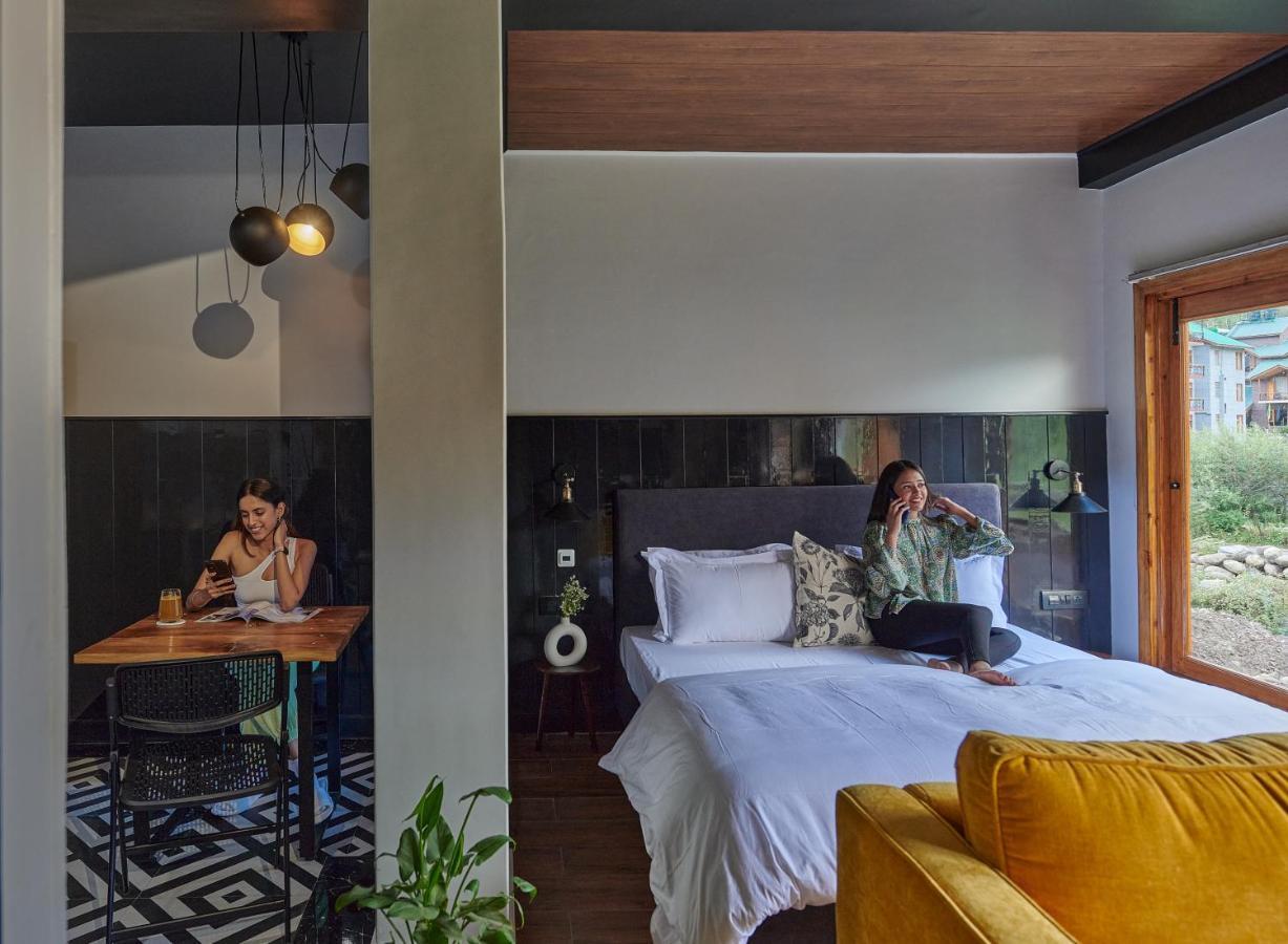 Naiden Luxury By Poshtel Hotel Manali (Himachal Pradesh)