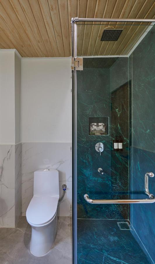 Naiden Luxury By Poshtel Hotel Manali (Himachal Pradesh)