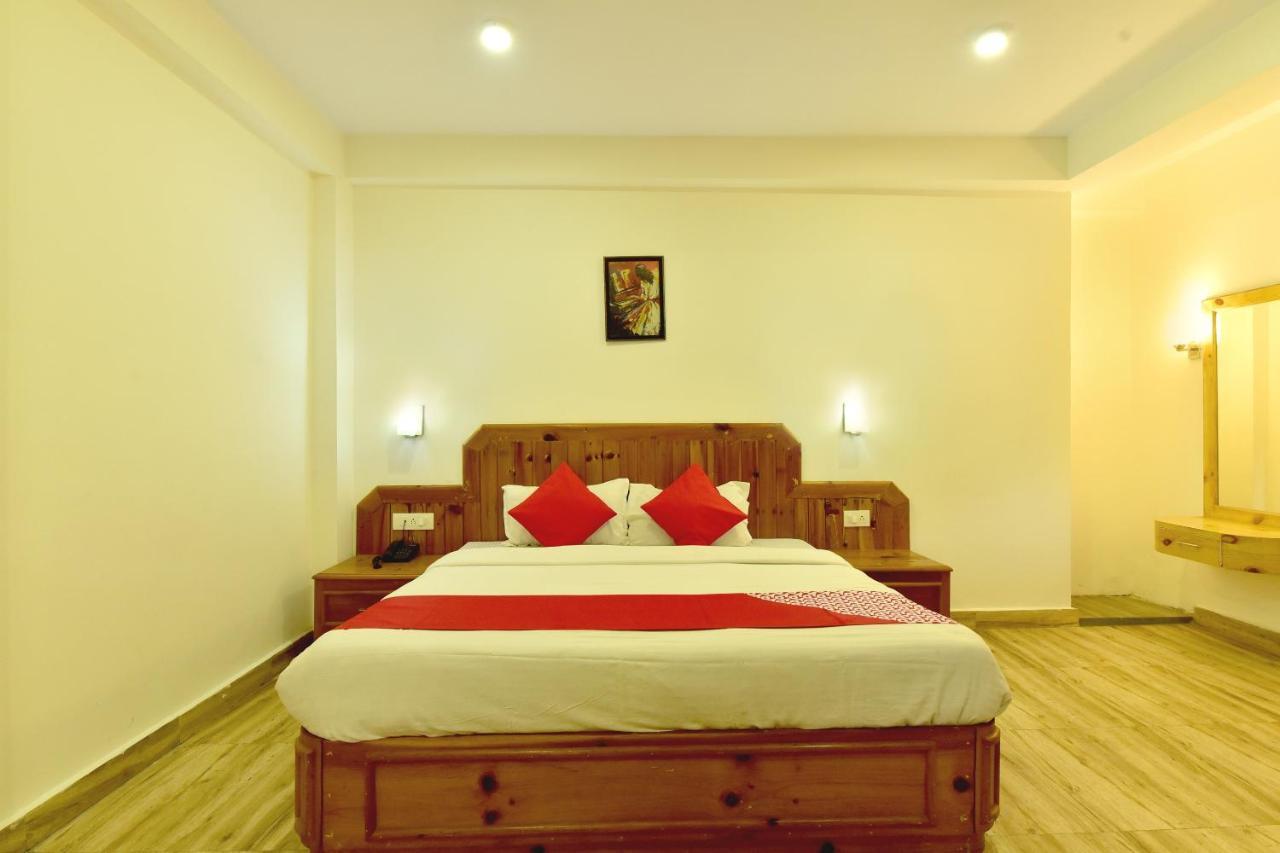 Oyo 14393 Akash Hills Hotel 3*