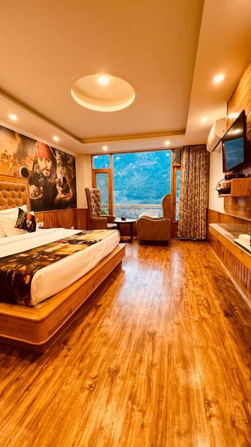 Smuggler By West Western Near To Mall Road & Hadimba Temple # Swimming Pool#free Pick From Volvo Bus Stand Resort Manali (Himachal Pradesh)