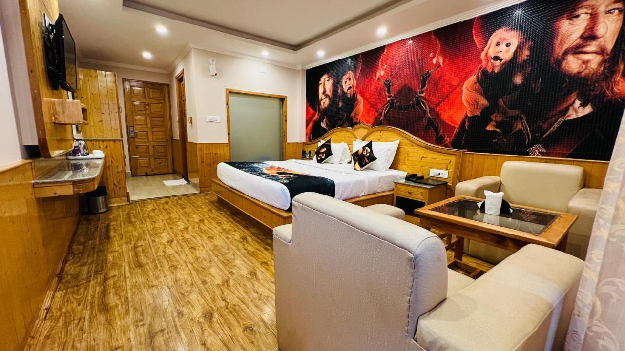 Smuggler By West Western Near To Mall Road & Hadimba Temple # Swimming Pool#free Pick From Volvo Bus Stand Resort Manali (Himachal Pradesh)