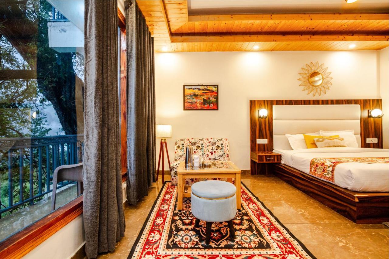 Hotel Eden Oaks 3*