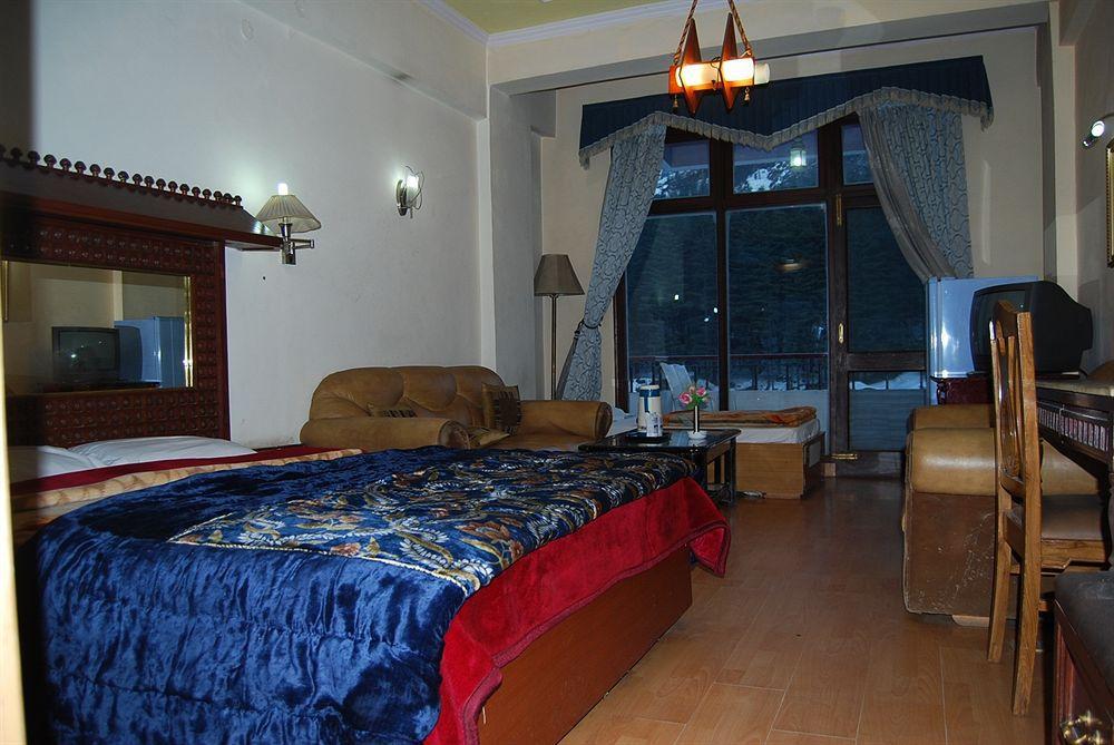 Le Grand - The River Facing Hotel 3*