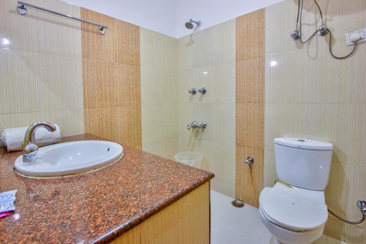 Ayushman Hotel