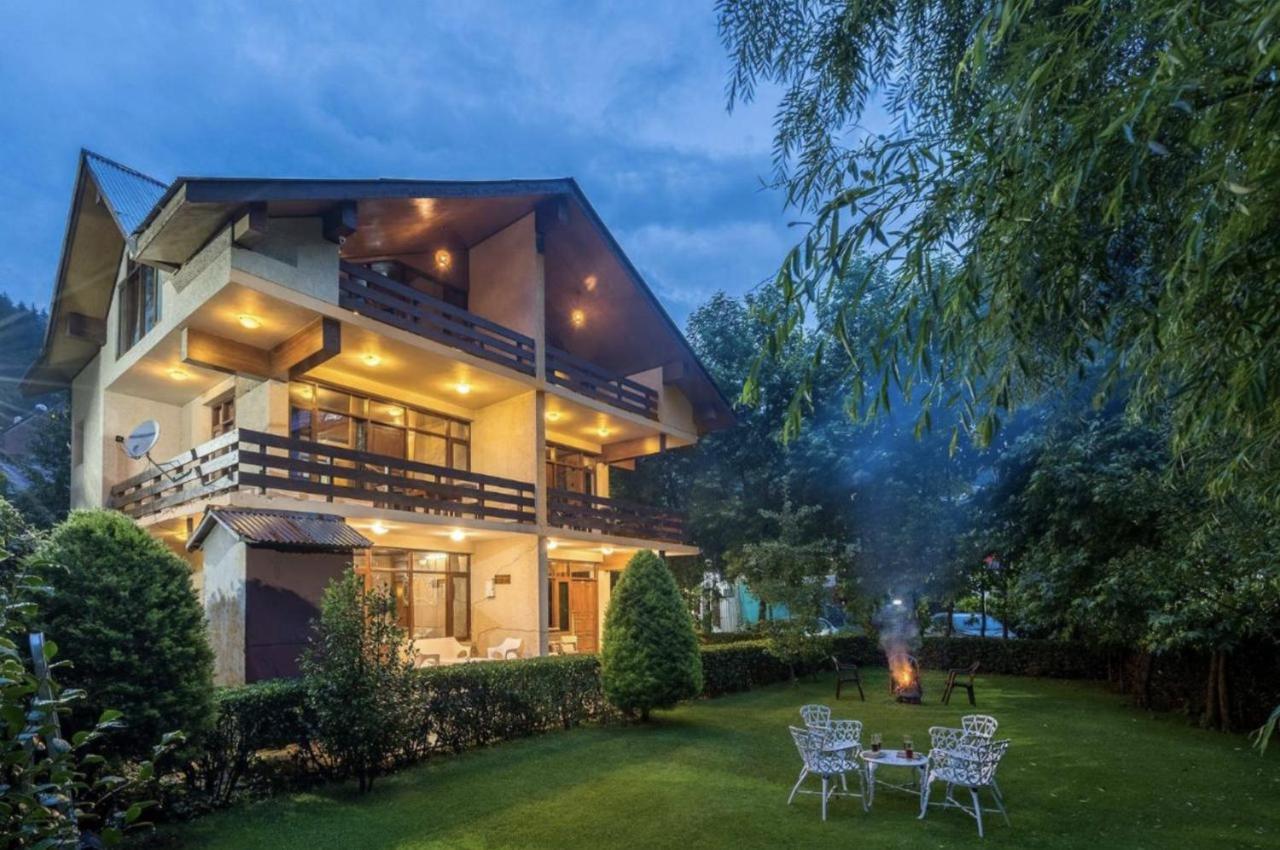 Lodge Himalayan Mansion Luxury By The Mall Manali (Himachal Pradesh)