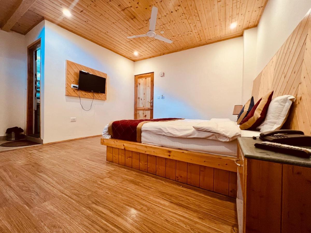 Castle - & Guest house 4*