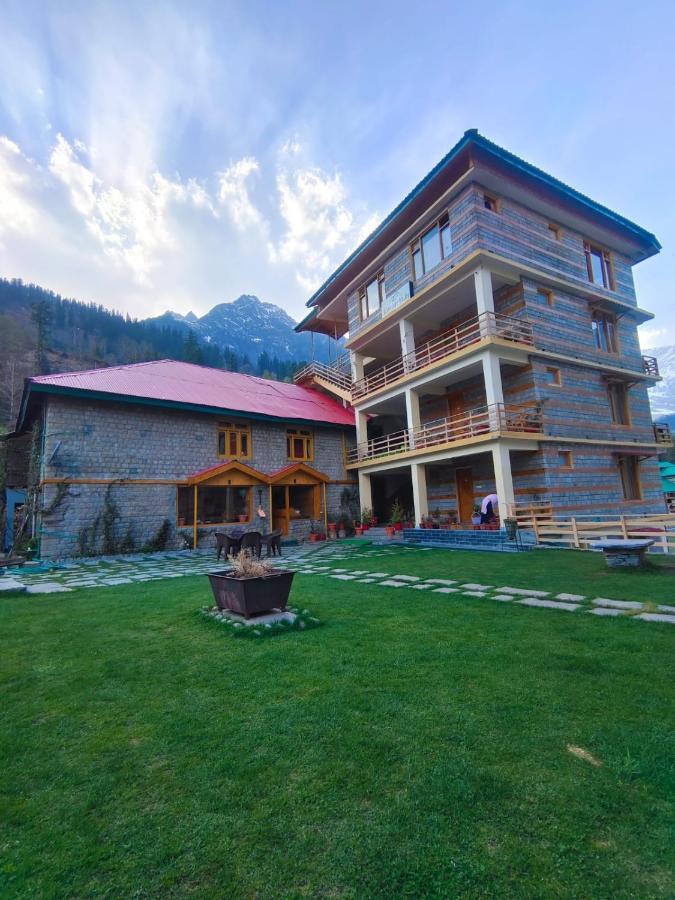 Adventure Valley Hotel