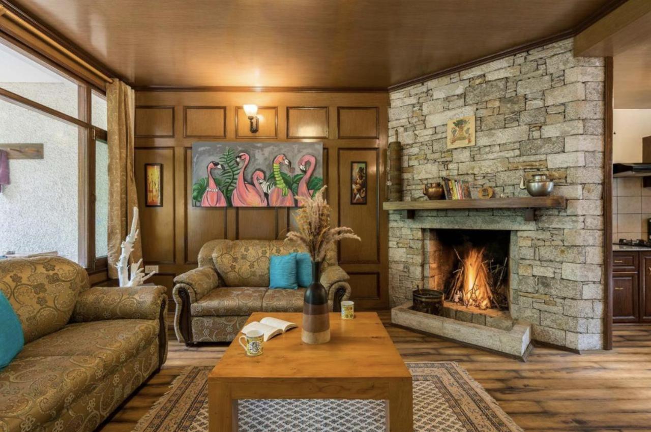 Lodge Himalayan Mansion Luxury By The Mall Manali (Himachal Pradesh)