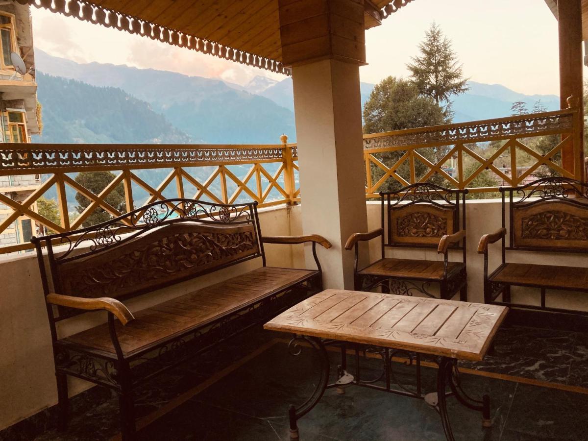 Hotel Ram Cottage, - Of The Year Manali (Himachal Pradesh)