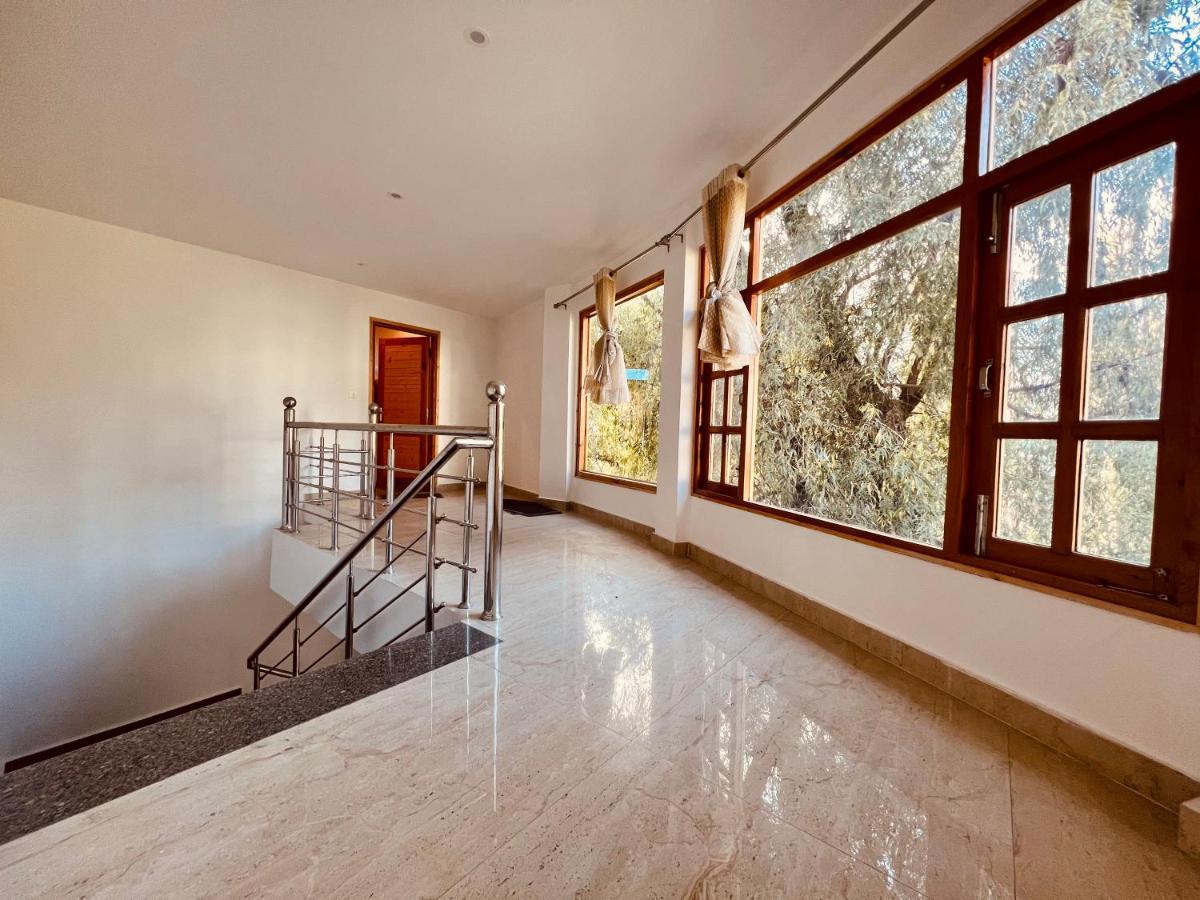 Guest house Castle - & Manali (Himachal Pradesh)