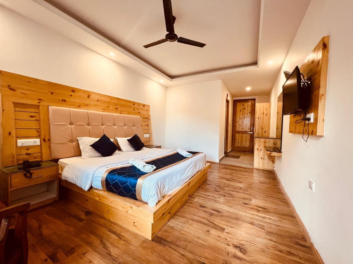 Castle - & Guest house Manali (Himachal Pradesh)