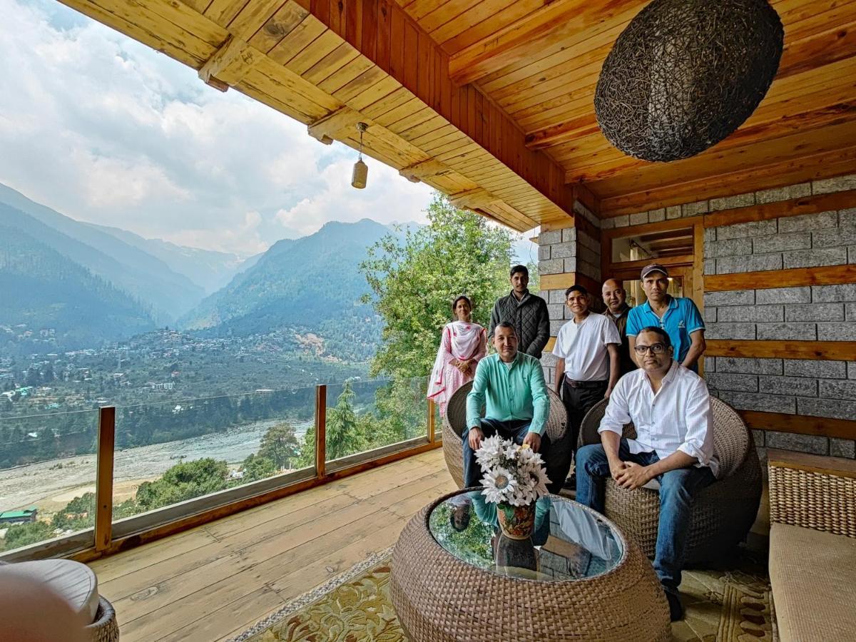 Saffronstays The Amlyn, - Unobstructed Views Of Beas River And The Himalayas - Clear Roads Villa Manali (Himachal Pradesh)