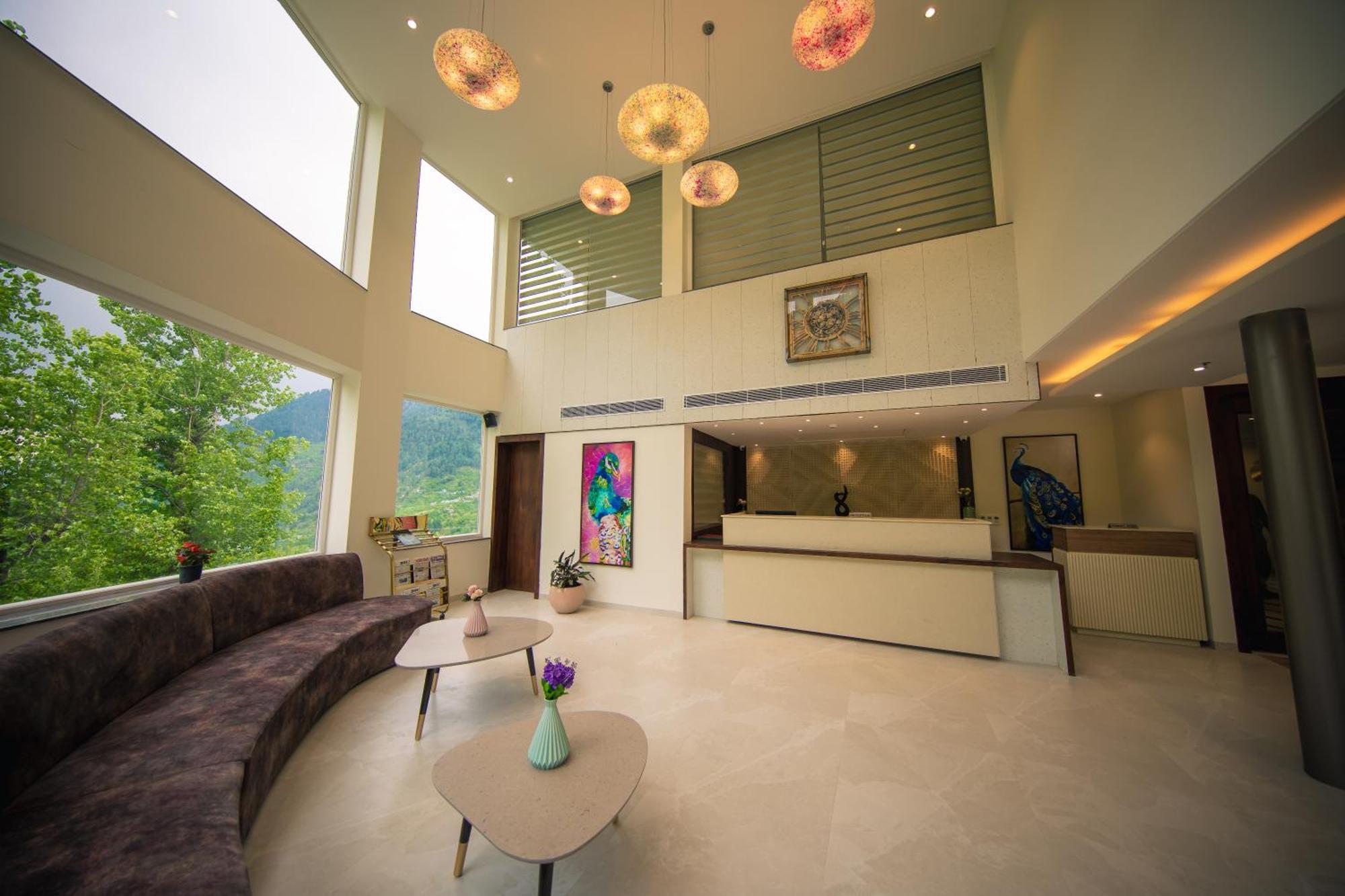 Hotel Justa Grand View & Spa,