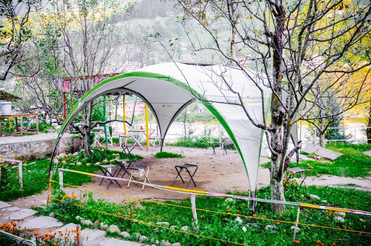 Himtrek Riverside Camps & * Manali (Himachal Pradesh)