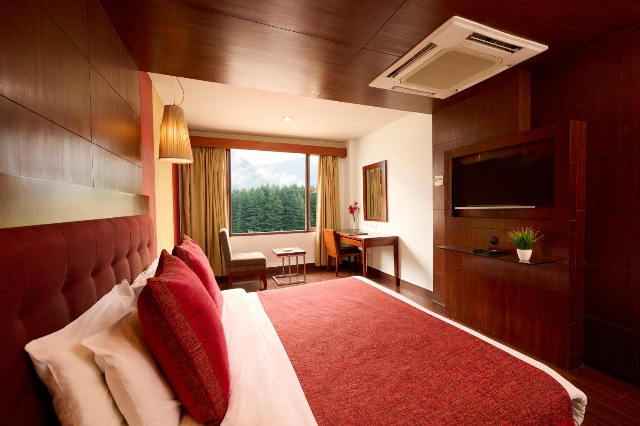 Renest River Country 4*
