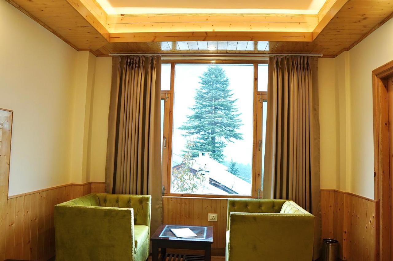 North Deodar Avenue, *