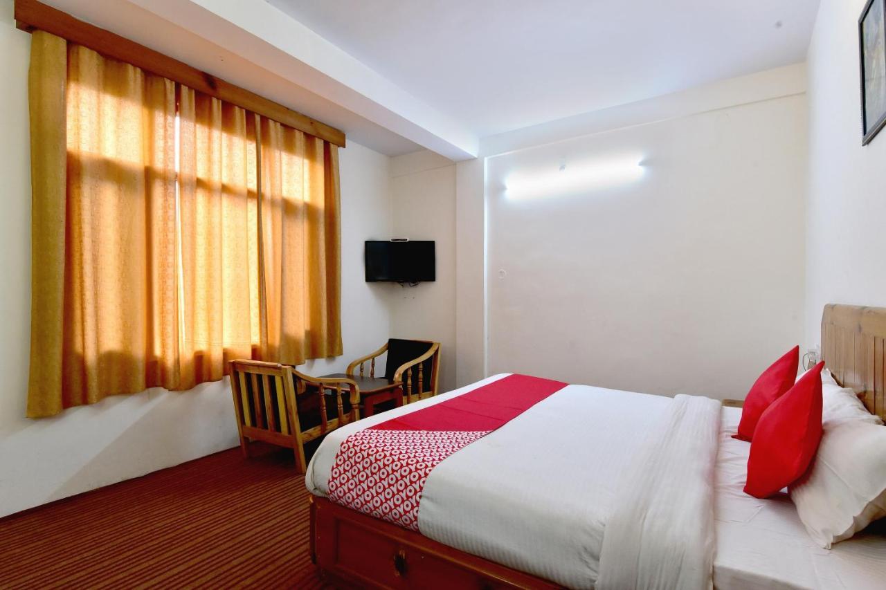 Oyo 14393 Akash Hills Hotel