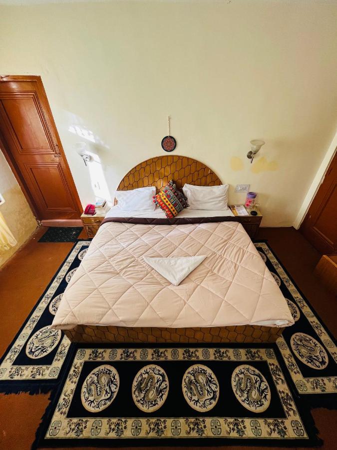 Aleph Homes Homestay *