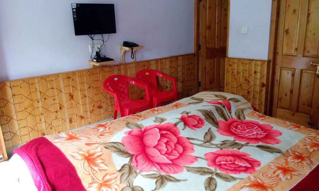 Suraj Guest house *