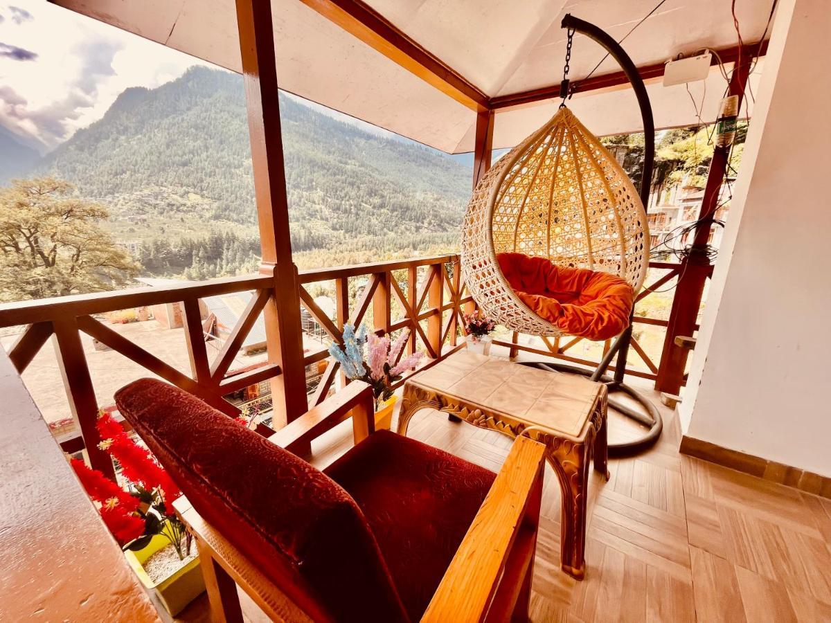 Apartment Hollywood - Rated & Awarded In Manali (Himachal Pradesh)