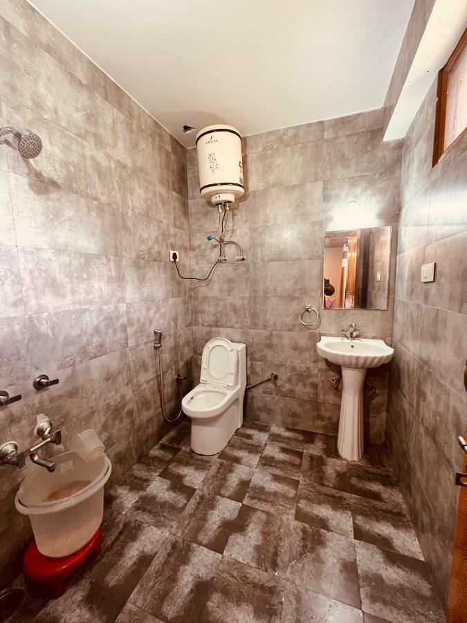Apartment Hollywood - Rated & Awarded In